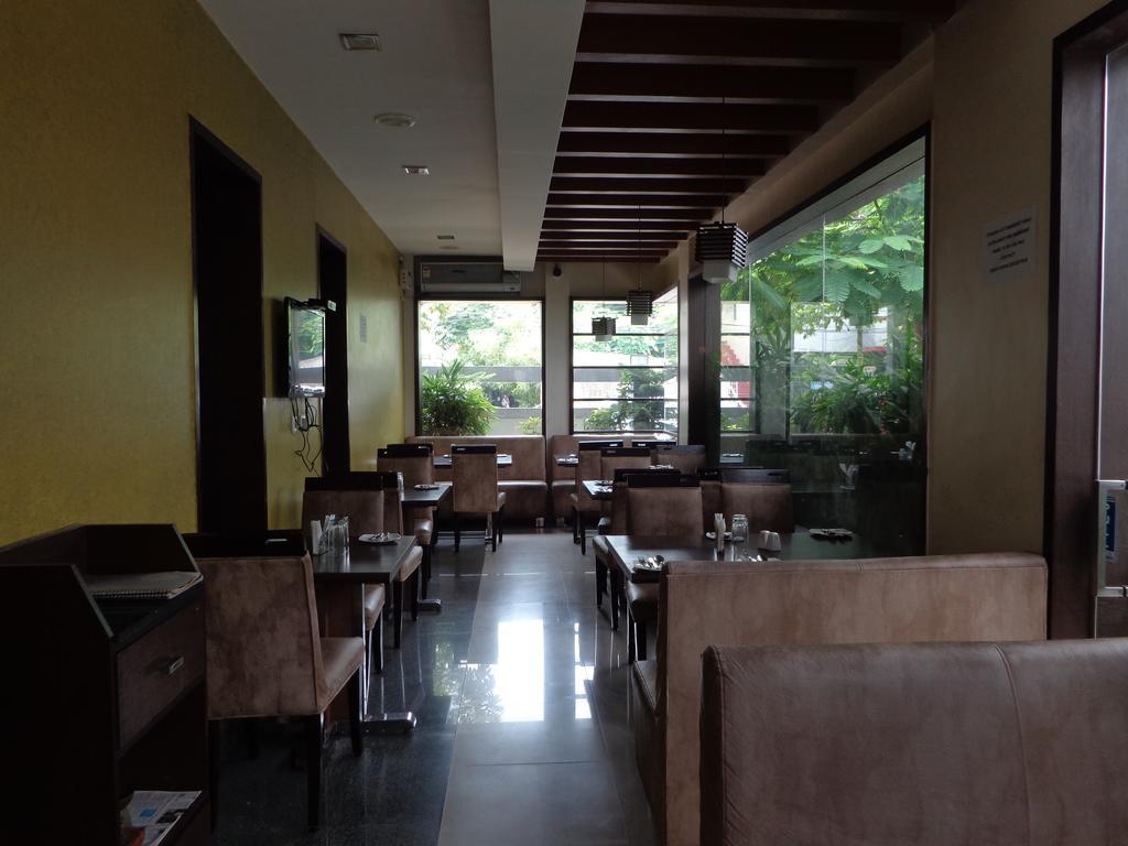 Rainbow Boutique Aparthotel 3*
